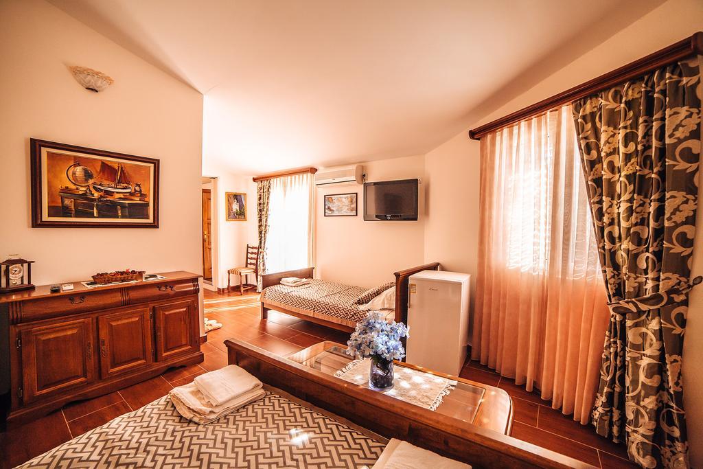 Guest House Sebelj Budva Habitación foto